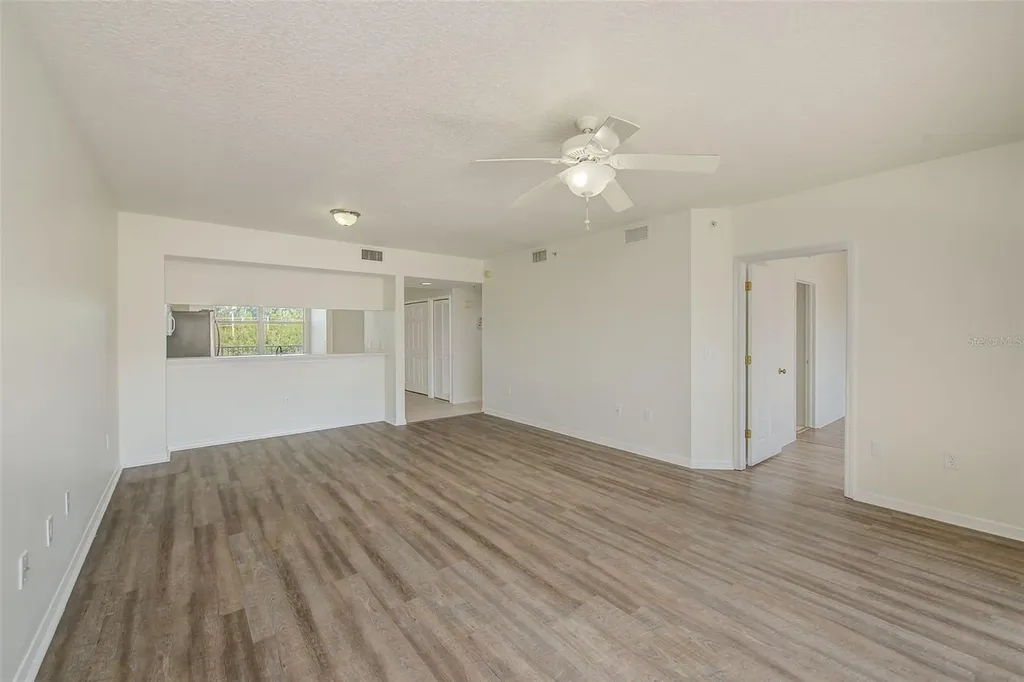 960 Starkey Road Largo FL 33771
