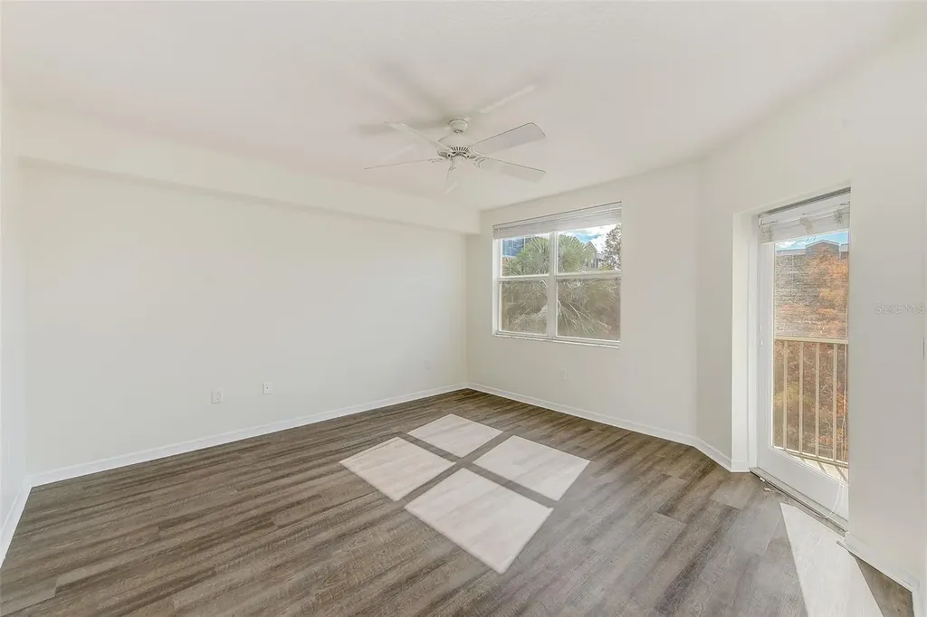960 Starkey Road Largo FL 33771
