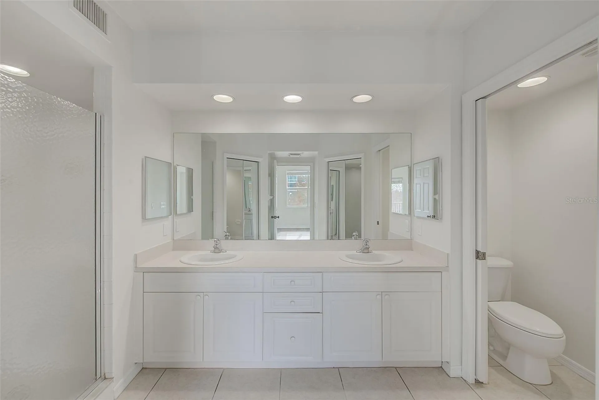 960 Starkey Road Largo FL 33771