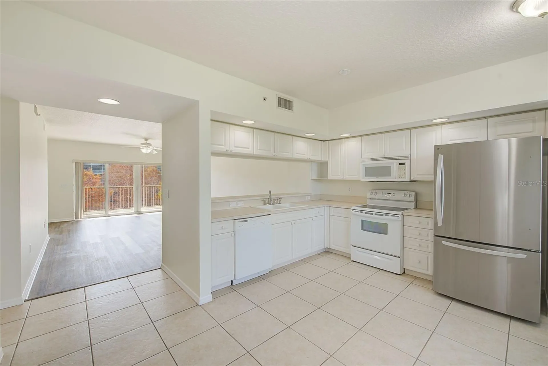 960 Starkey Road Largo FL 33771