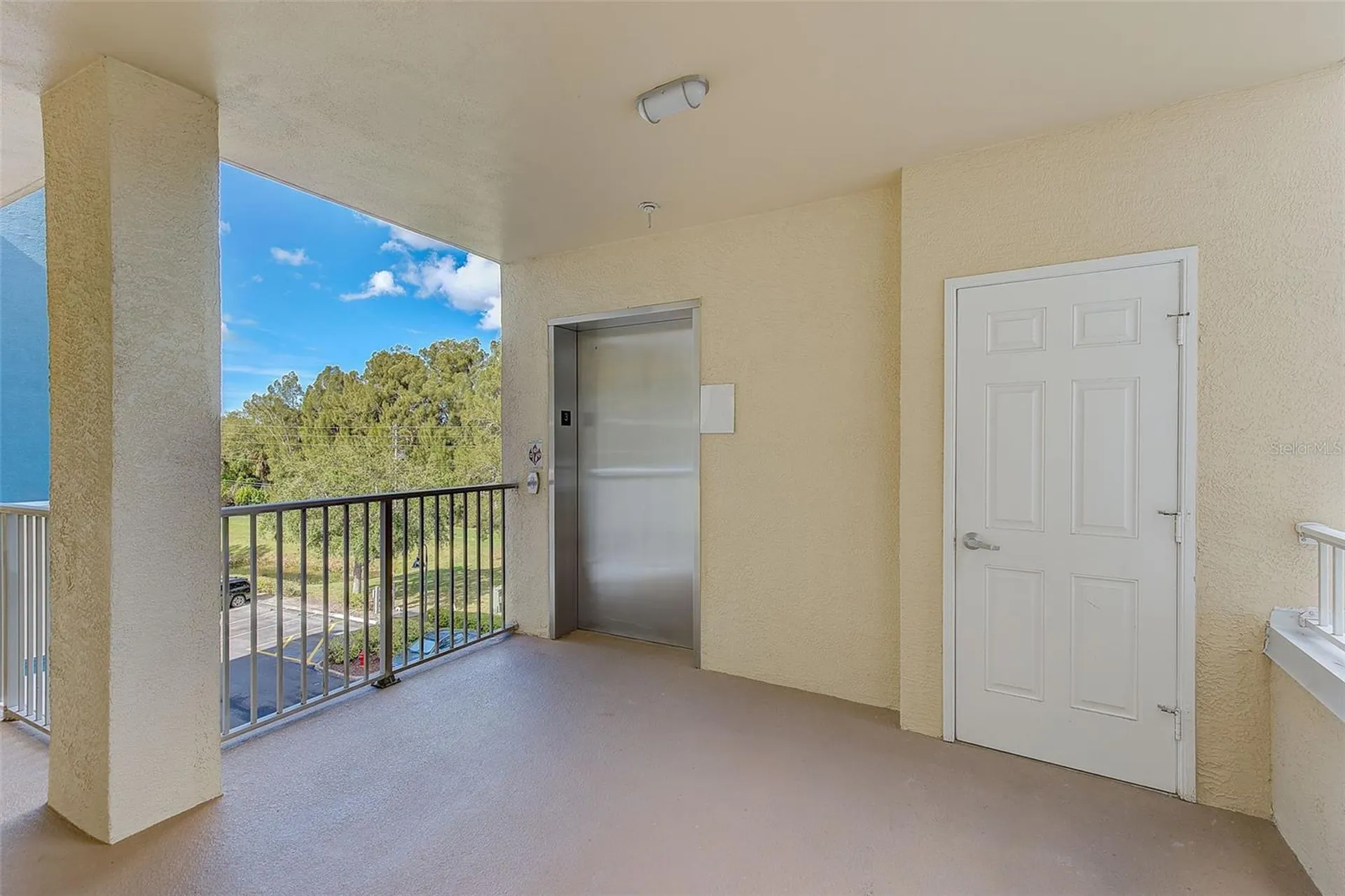 960 Starkey Road Largo FL 33771