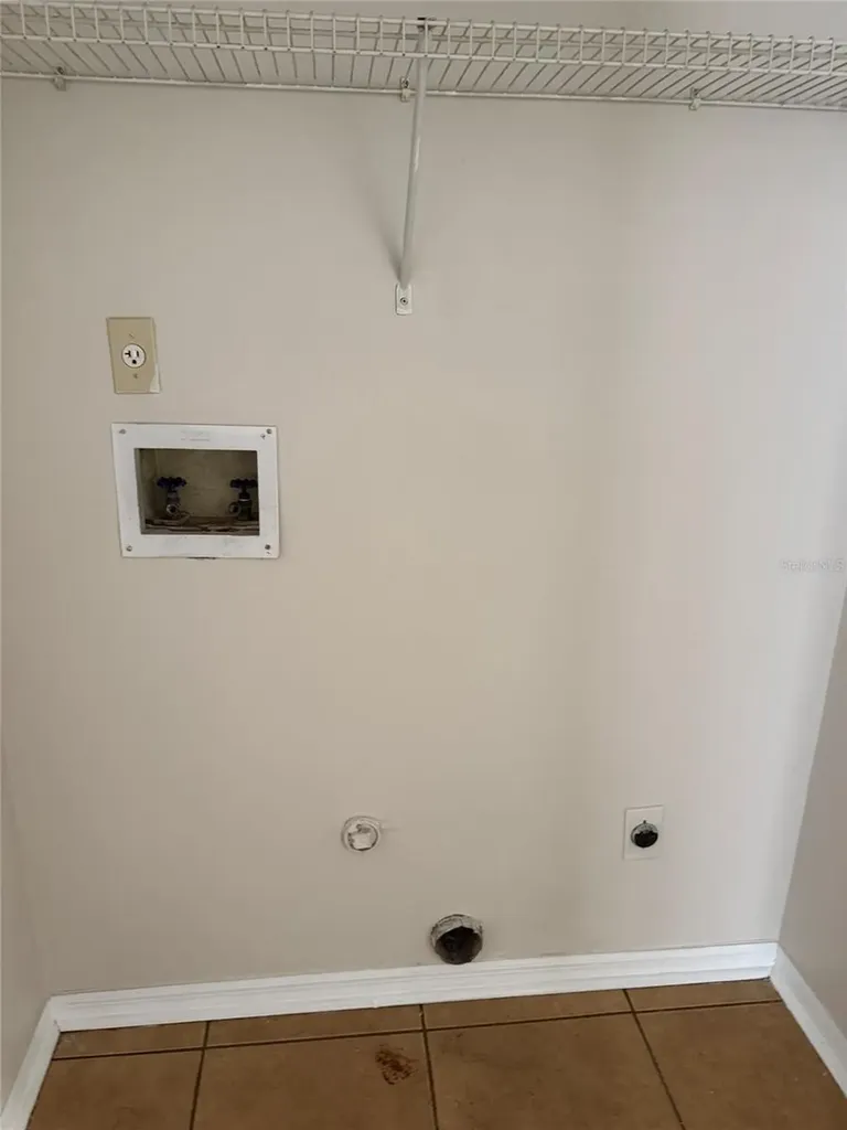 2318 Santa Ana Street Kissimmee FL 34743