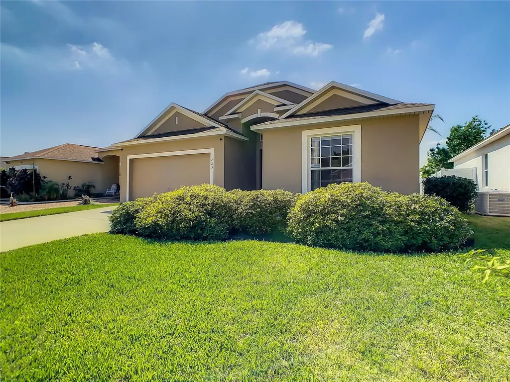 223 Knollwood Drive Davenport FL 33837