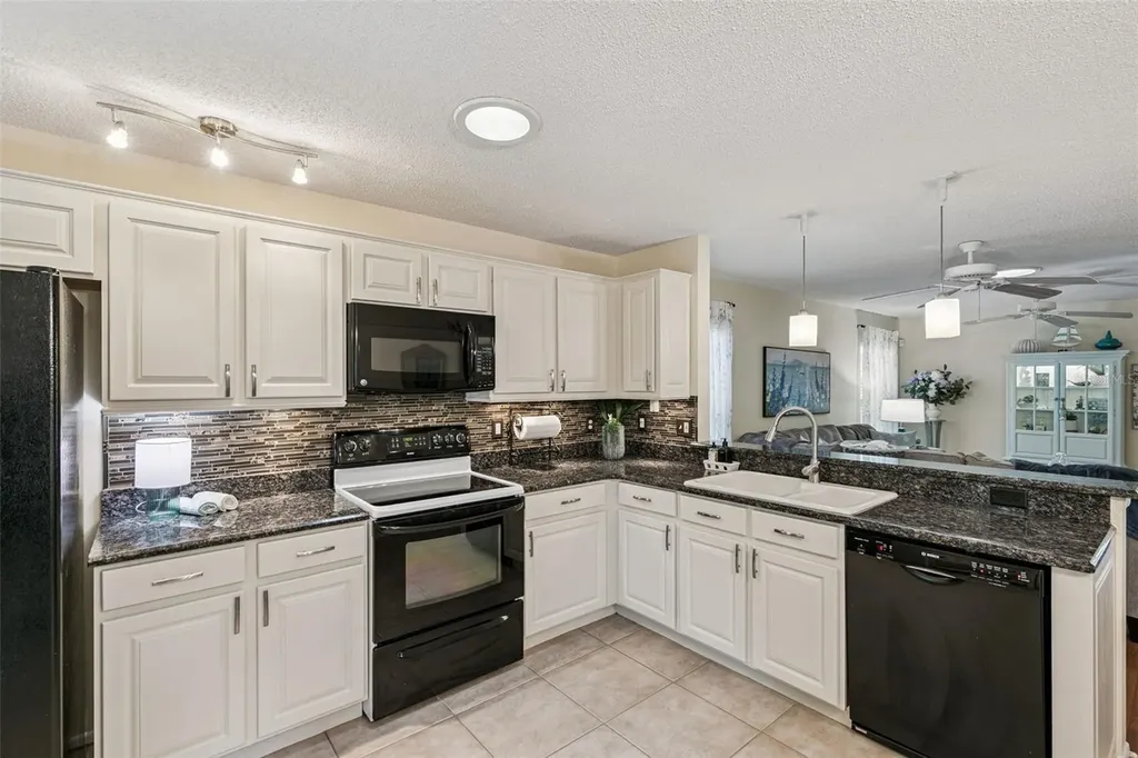 371 Augustine Court Oviedo FL 32765