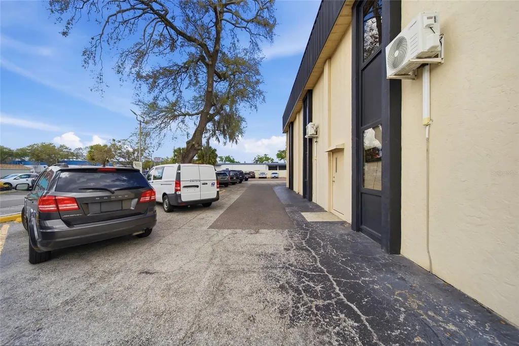 104 E Fowler Avenue Tampa FL 33612