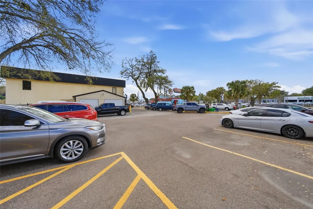 104 E Fowler Avenue Tampa FL 33612