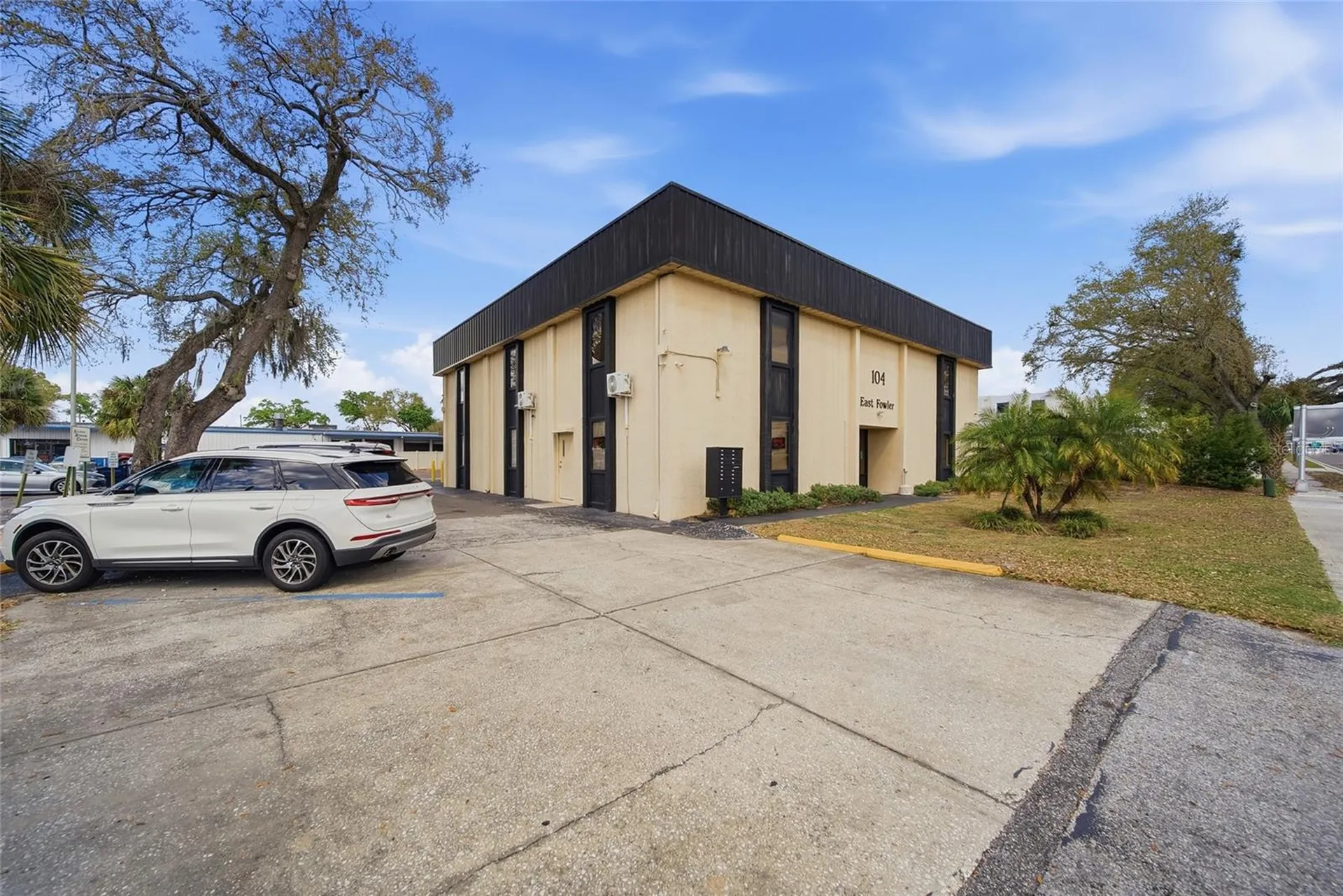 104 E Fowler Avenue Tampa FL 33612