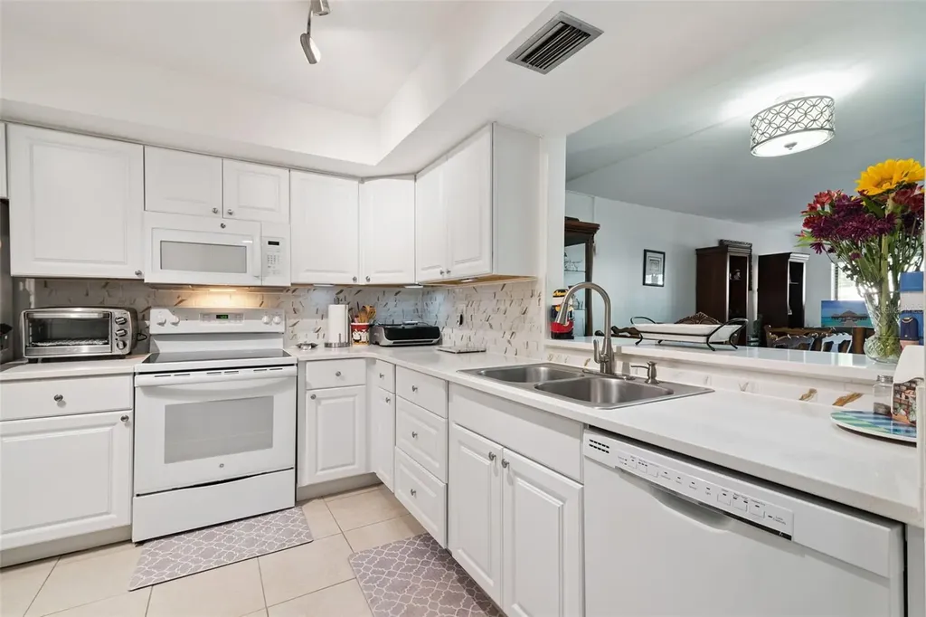 530 Cranes Way Altamonte Springs FL 32701