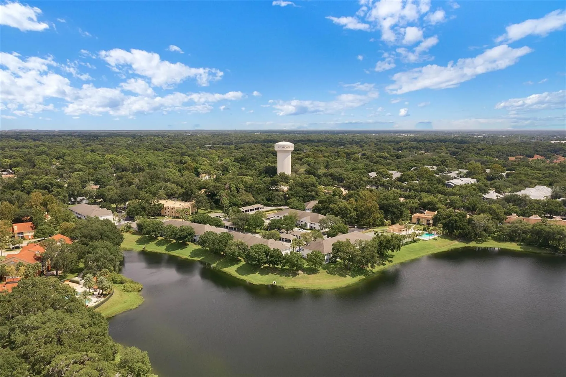 530 Cranes Way Altamonte Springs FL 32701