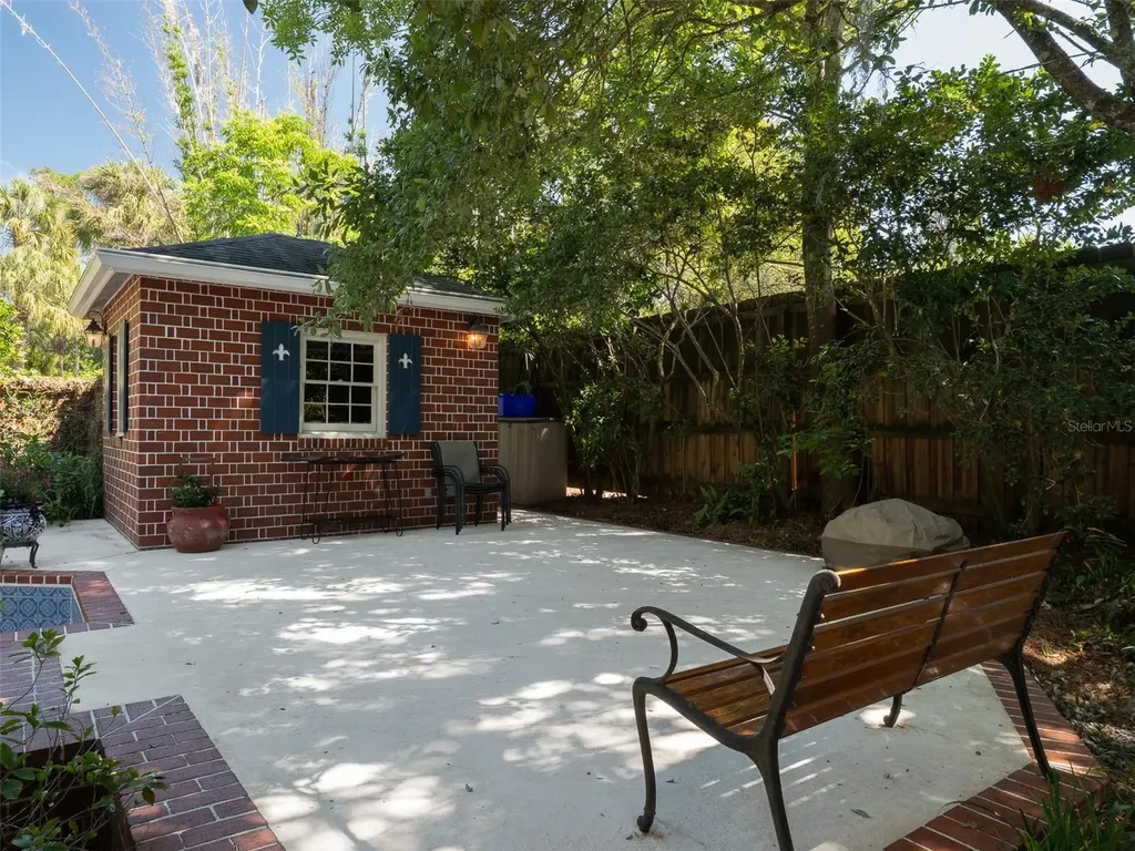 2236 NW 7th Lane Gainesville FL 32603