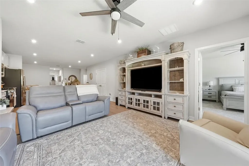 1208 Turtle Island Road Lady Lake FL 32159