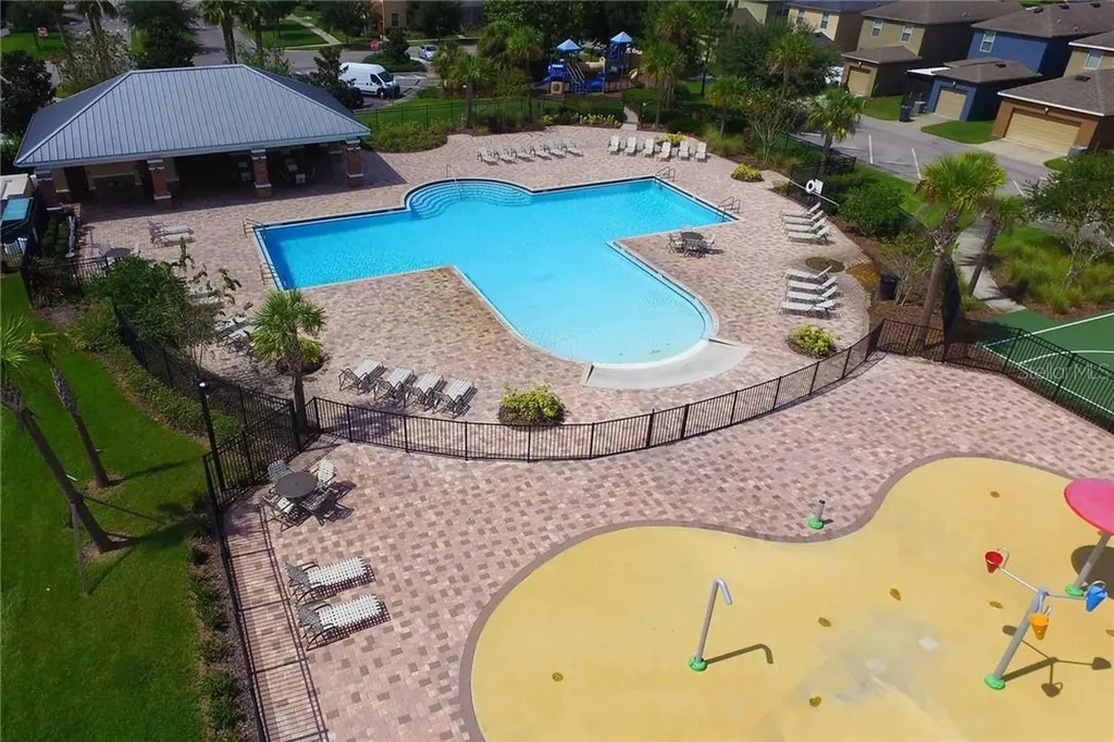 5014 White Sanderling Court Tampa FL 33619