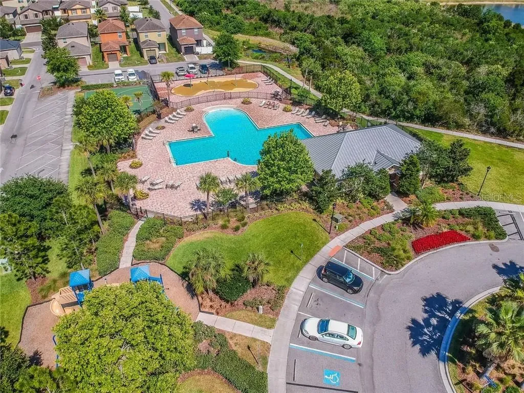 5014 White Sanderling Court Tampa FL 33619