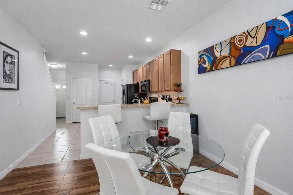 5014 White Sanderling Court Tampa FL 33619