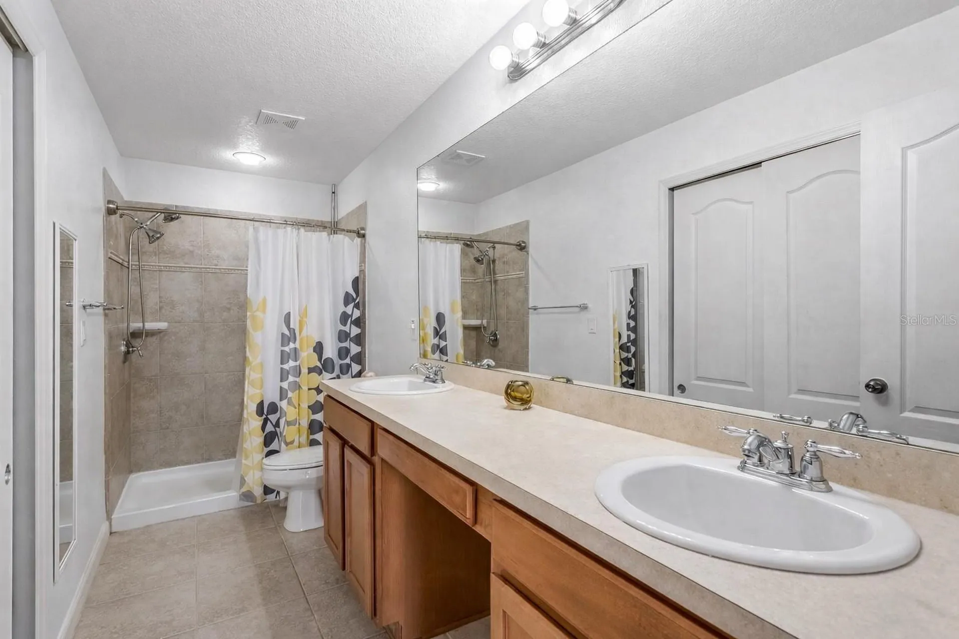 5014 White Sanderling Court Tampa FL 33619