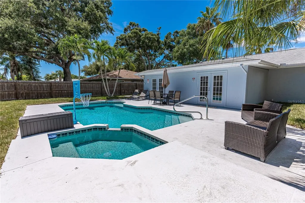 7203 14th Avenue NW Bradenton FL 34209
