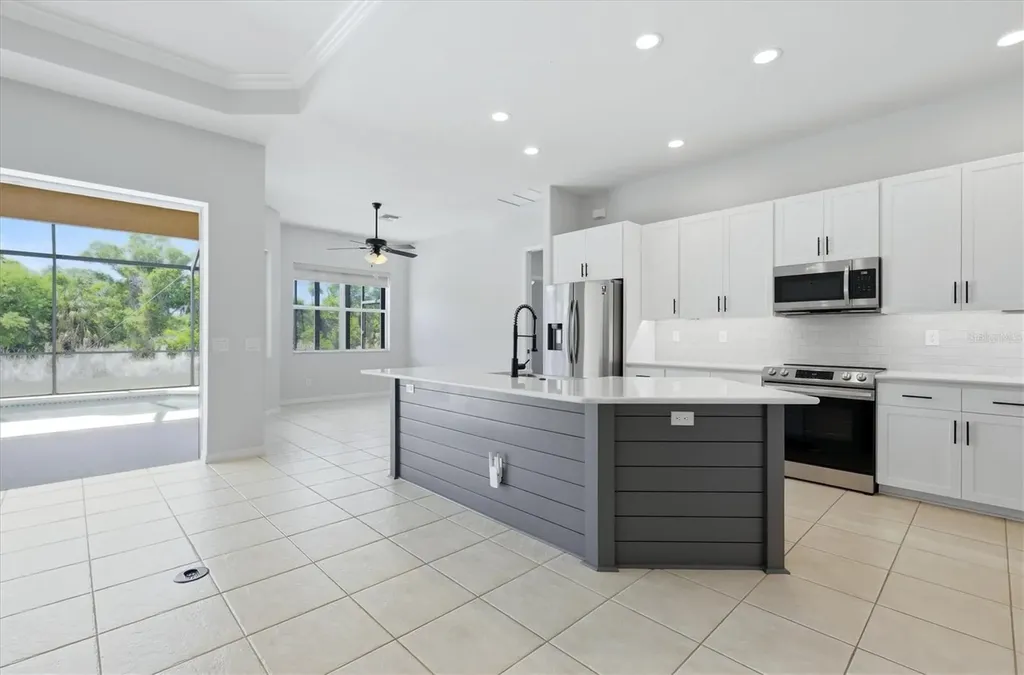 510 147th Court NE Bradenton FL 34212