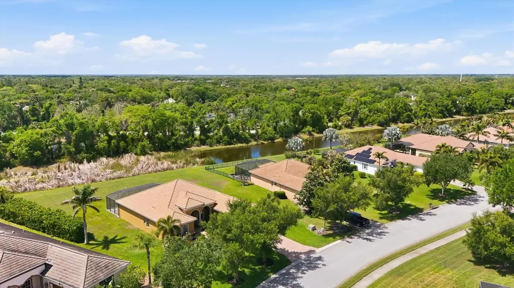 510 147th Court NE Bradenton FL 34212