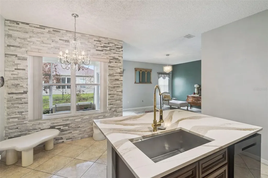 323 Aldershot Court Kissimmee FL 34758