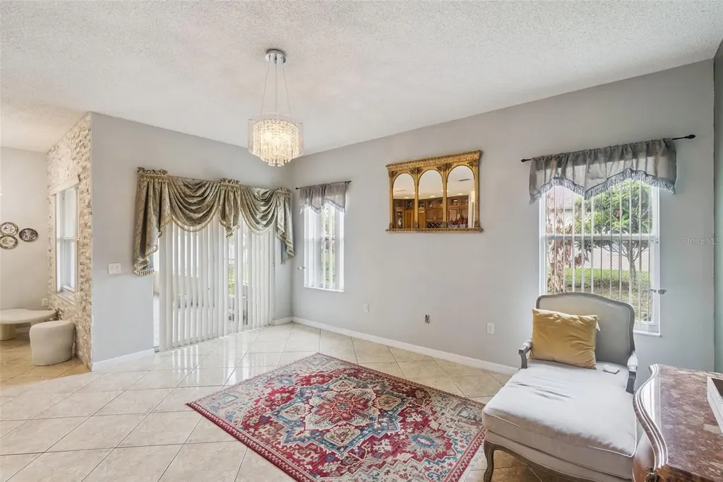 323 Aldershot Court Kissimmee FL 34758