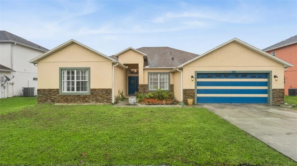 323 Aldershot Court Kissimmee FL 34758