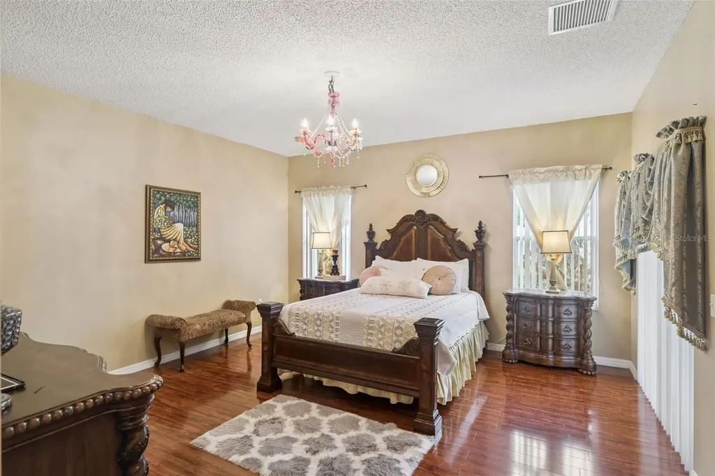 323 Aldershot Court Kissimmee FL 34758