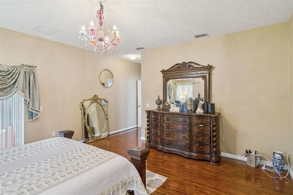 323 Aldershot Court Kissimmee FL 34758