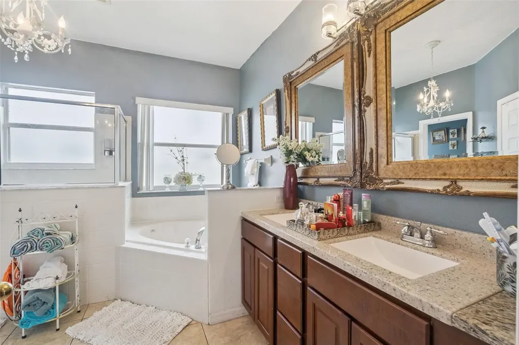 323 Aldershot Court Kissimmee FL 34758