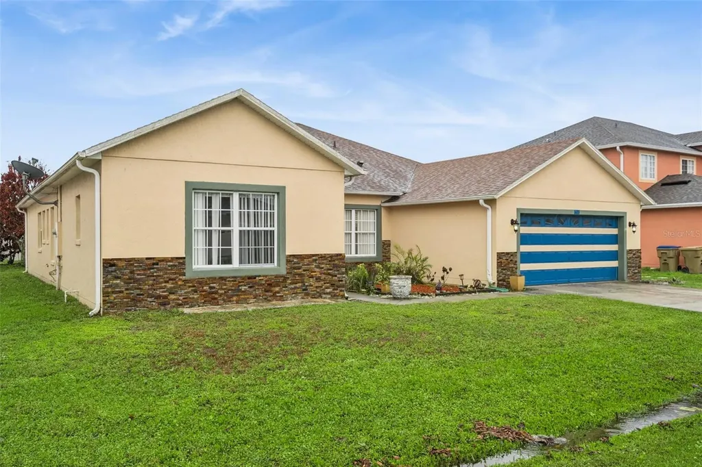 323 Aldershot Court Kissimmee FL 34758