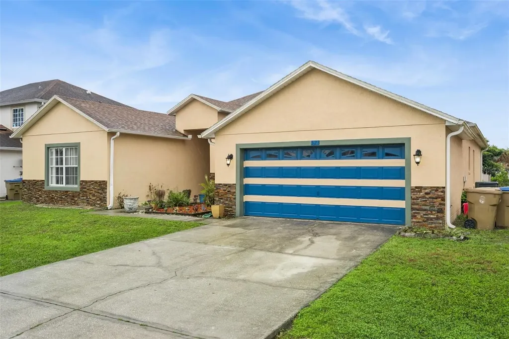 323 Aldershot Court Kissimmee FL 34758
