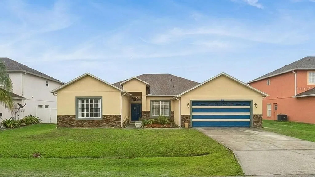 323 Aldershot Court Kissimmee FL 34758