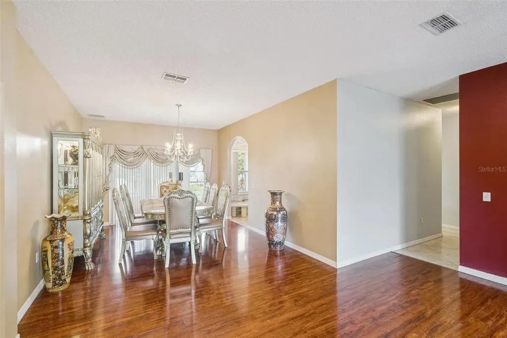 323 Aldershot Court Kissimmee FL 34758