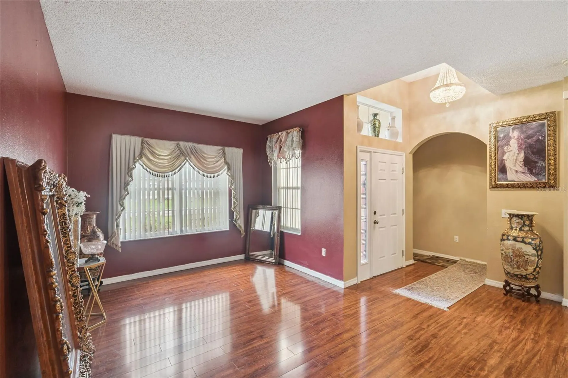 323 Aldershot Court Kissimmee FL 34758