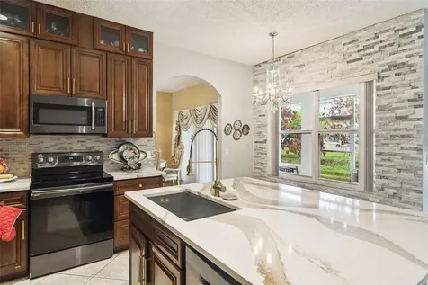 323 Aldershot Court Kissimmee FL 34758