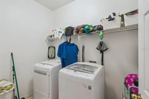 323 Aldershot Court Kissimmee FL 34758