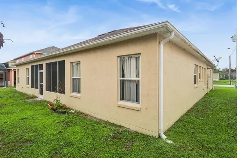 323 Aldershot Court Kissimmee FL 34758