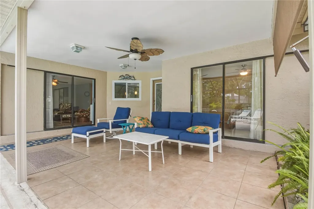 4725 Orange Grove Way Palm Harbor FL 34684