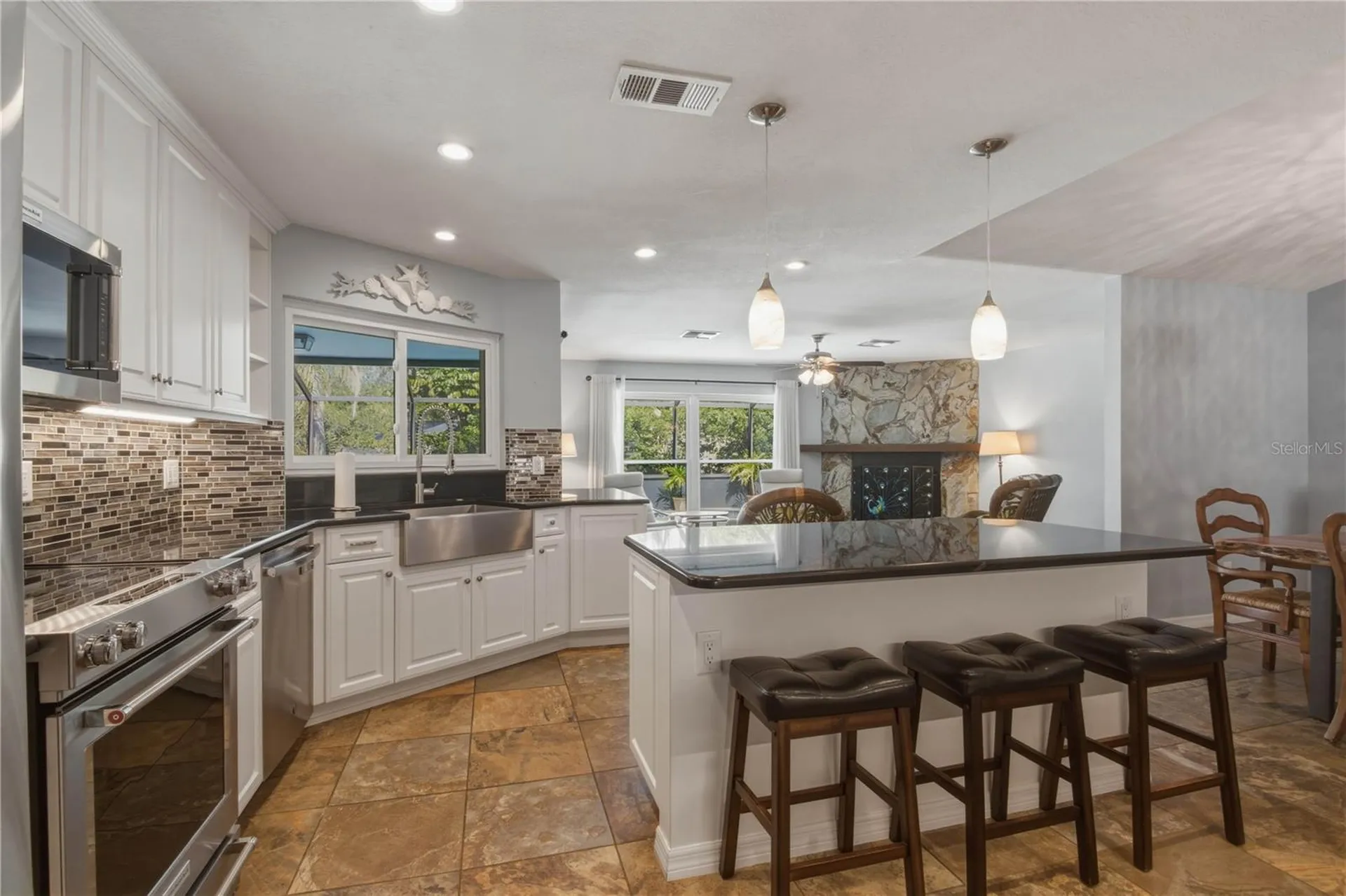 4725 Orange Grove Way Palm Harbor FL 34684