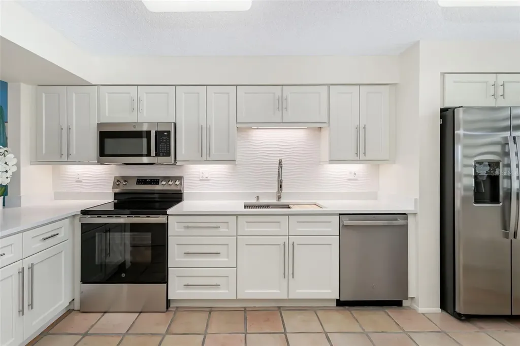 815 Bayport Way Longboat Key FL 34228