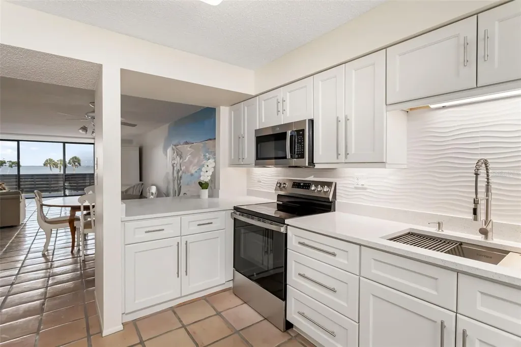815 Bayport Way Longboat Key FL 34228