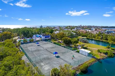 815 Bayport Way Longboat Key FL 34228