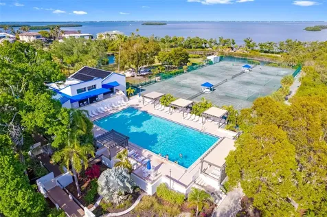 815 Bayport Way Longboat Key FL 34228