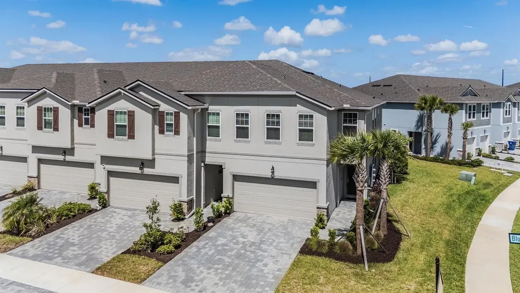 19219 Blue Pond Drive Lutz FL 33558