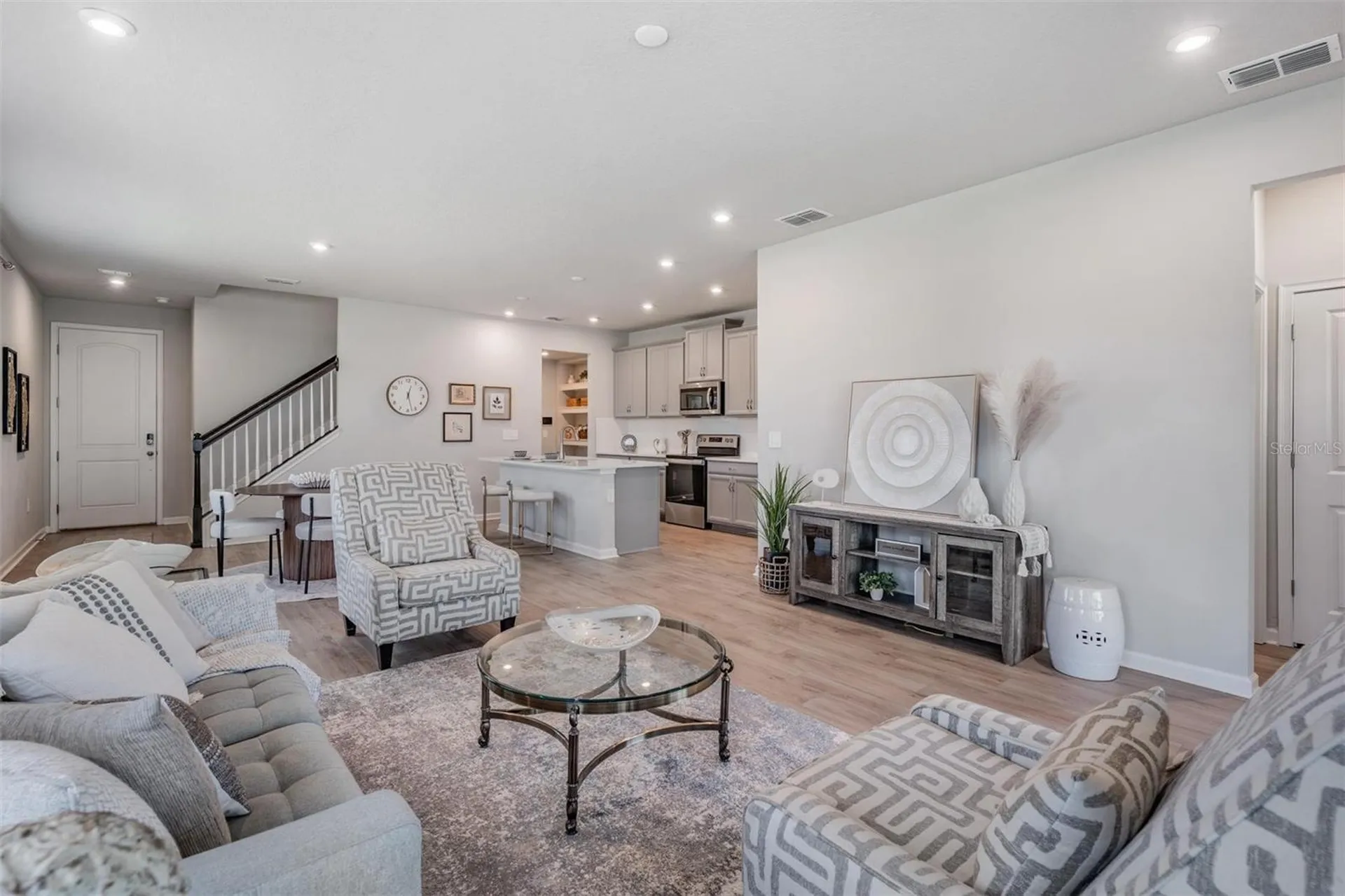 19219 Blue Pond Drive Lutz FL 33558