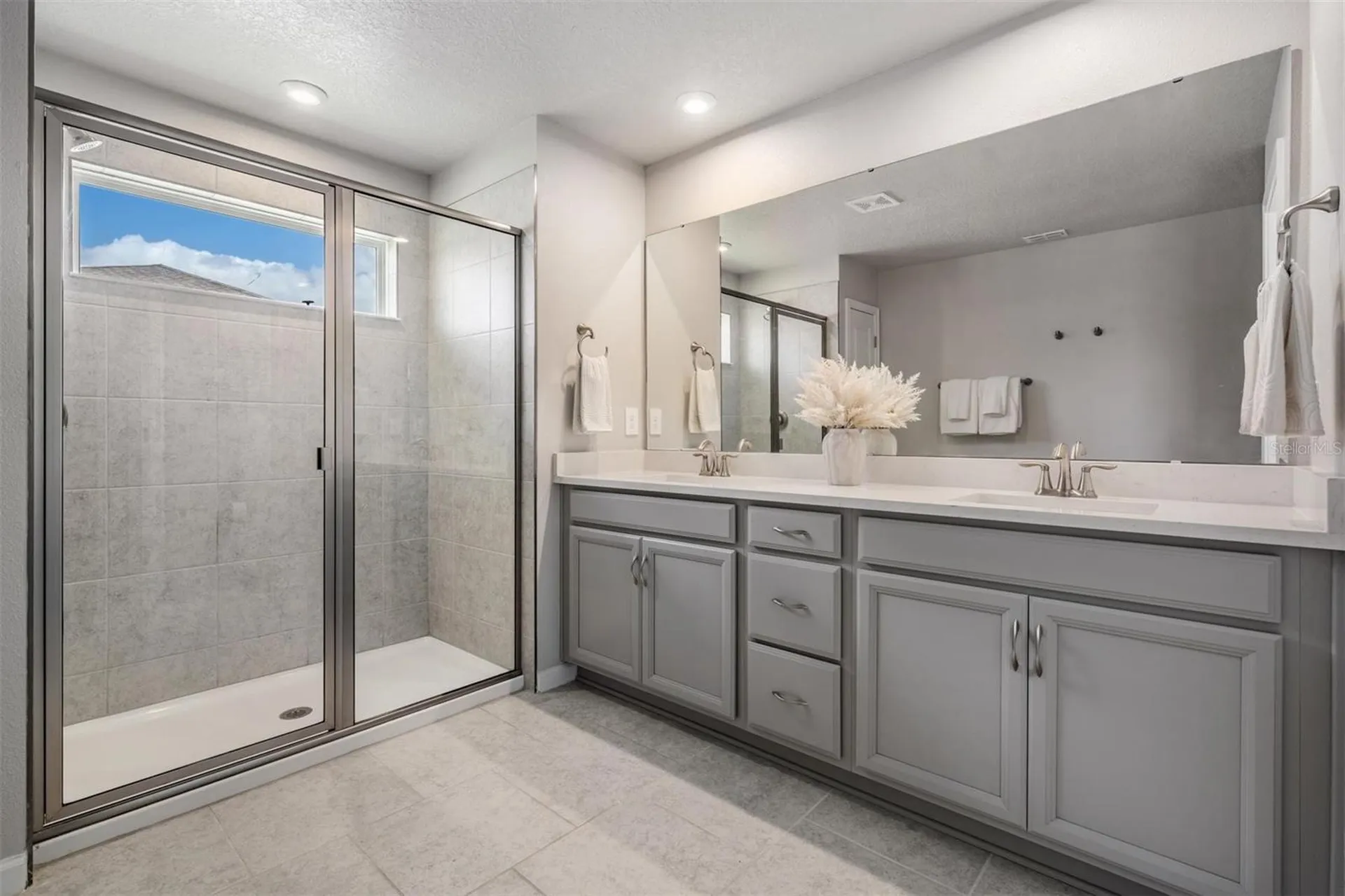 19219 Blue Pond Drive Lutz FL 33558