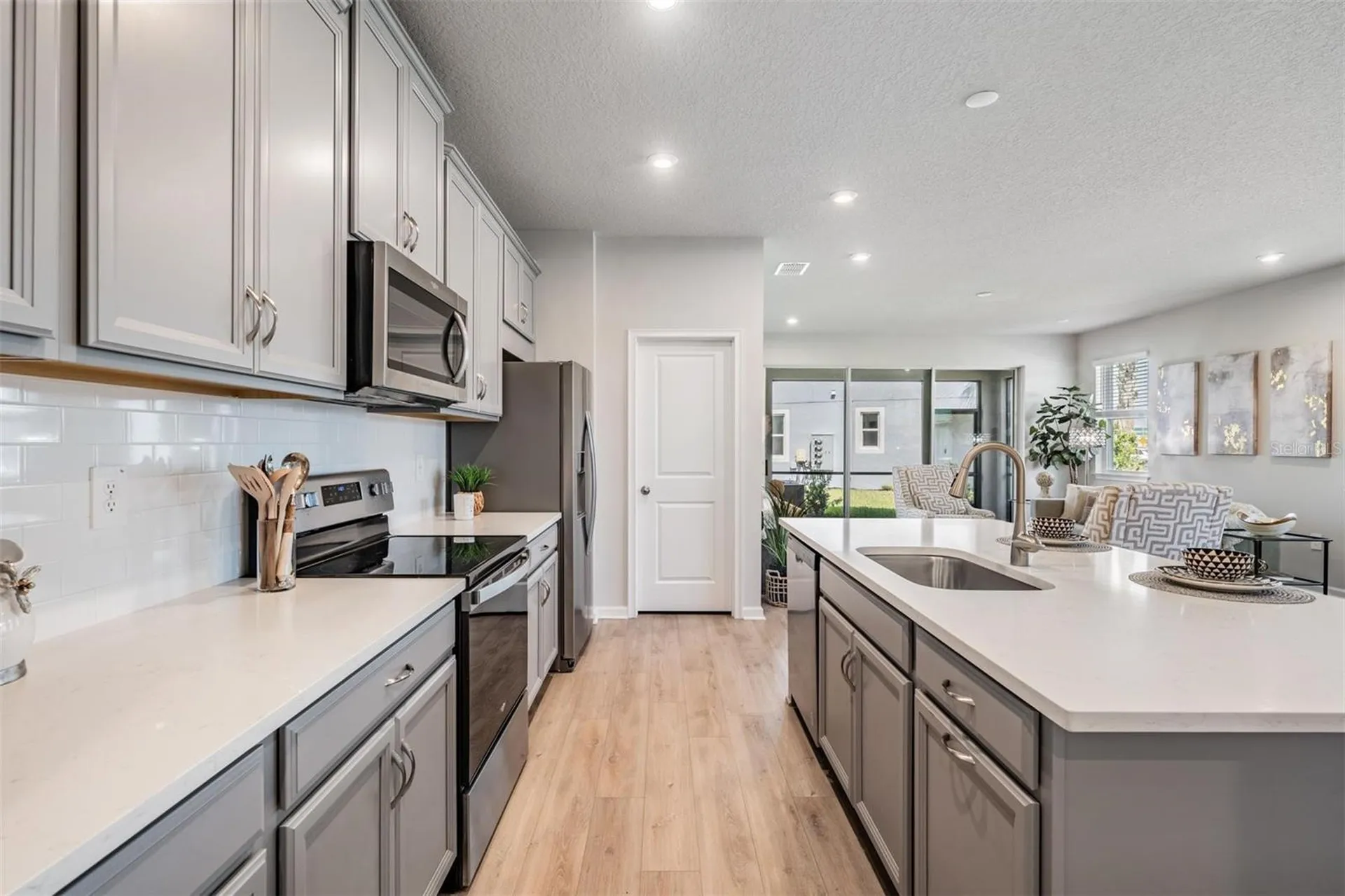 19219 Blue Pond Drive Lutz FL 33558