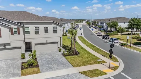 19219 Blue Pond Drive Lutz FL 33558