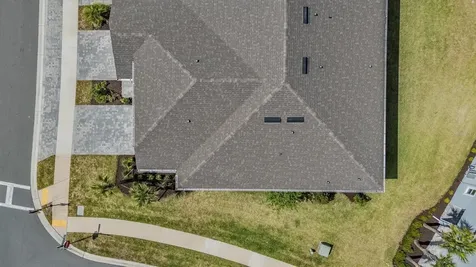 19219 Blue Pond Drive Lutz FL 33558