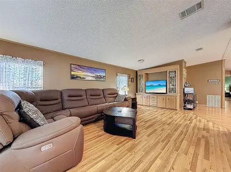 454 Village Circle SW Winter Haven FL 33880
