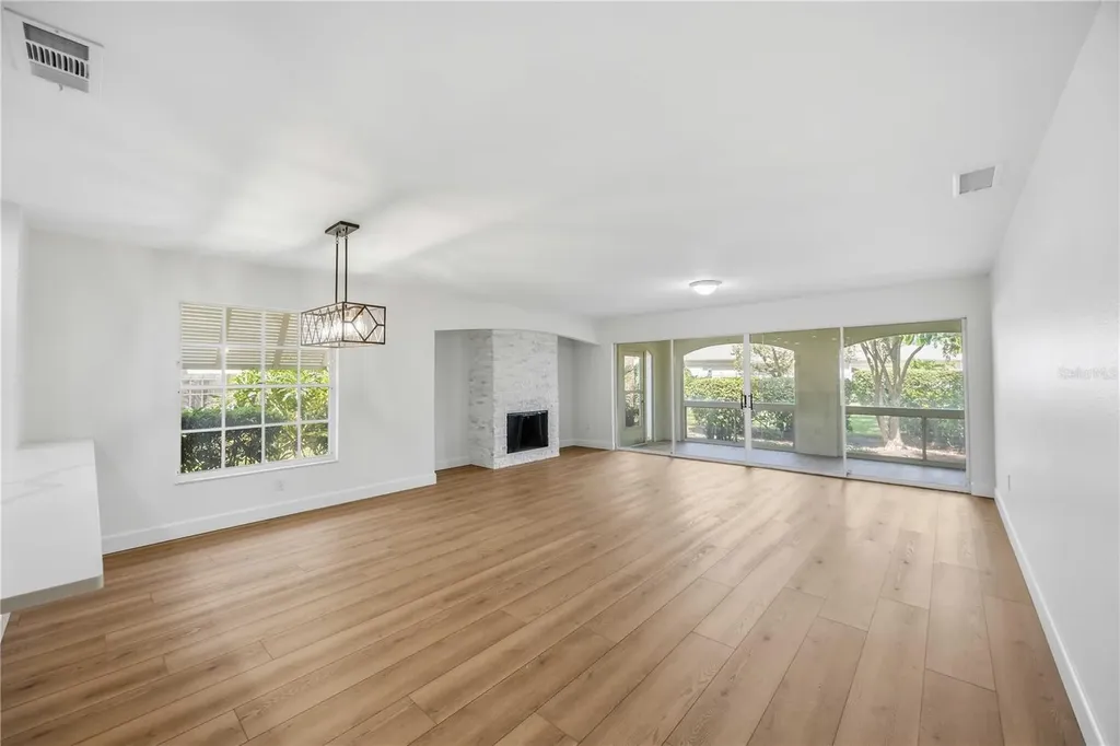 5526 Chanteclaire Sarasota FL 34235